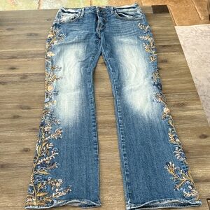 Denim&Co Blue Boot Cut Jeans with Floral Accents